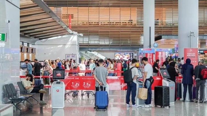 İstanbul Havalimanı'nda tüm zamanların yolcu rekoru kırıldı