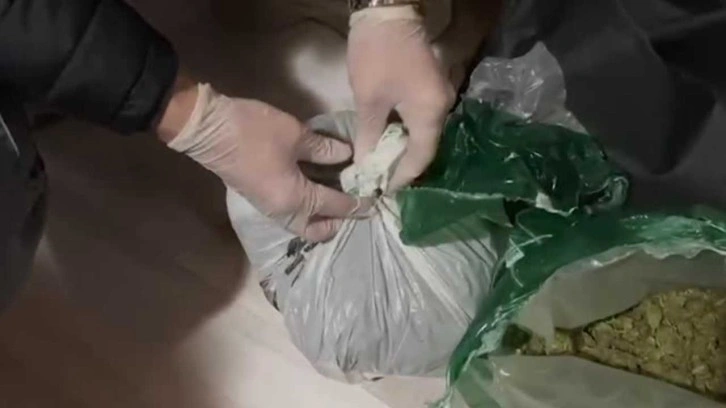 İstanbul'da 6 kilo 225 gram uyuşturucu madde ele geçirildi