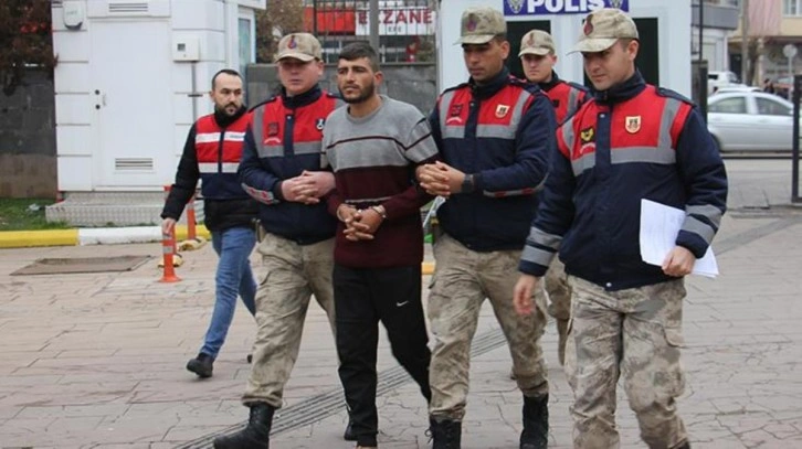 İstanbul'da kucağında bebeğiyle yürüyen bir kadını öldüren şahıs Suriye sınırında yakalandı