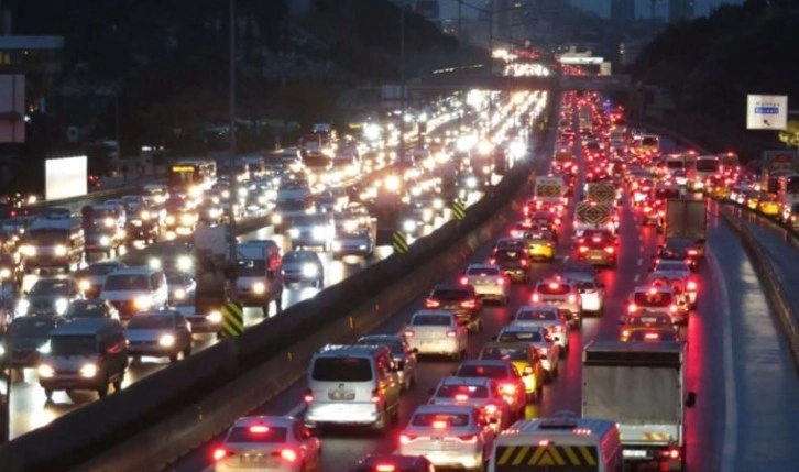 İstanbul'da 'okul' trafiği: Yoğunluk yüzde 70'i aştı!