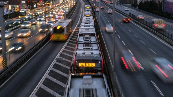 İstanbul’da toplu ulaşıma zam ertelendi