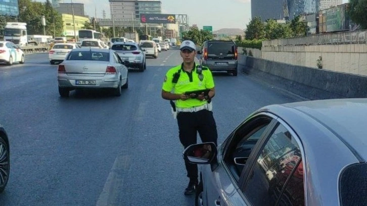 İstanbul'da usulsüz siren-çakar kullanan araçlara denetim