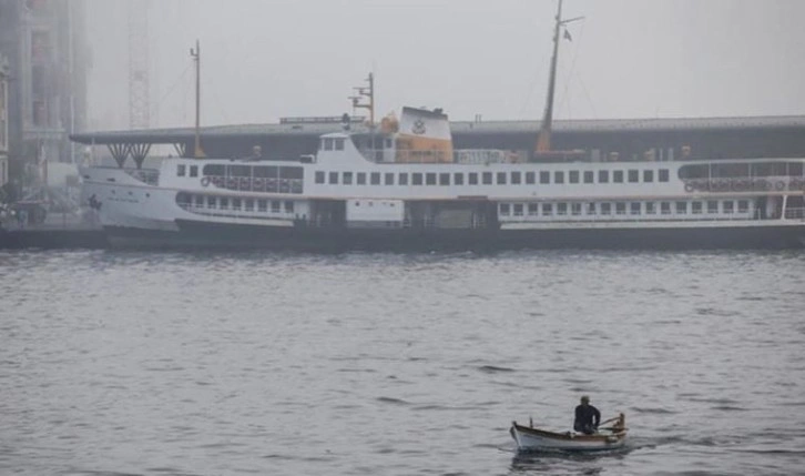 İstanbul'da vapur seferlerine sis engeli