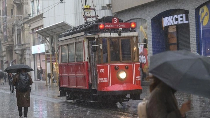 İstanbullular dikkat! Meteoroloji ve valilikten peş peşe uyarılar