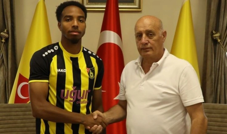 İstanbulspor, Demeaco Duhaney'i renklerine bağladı!