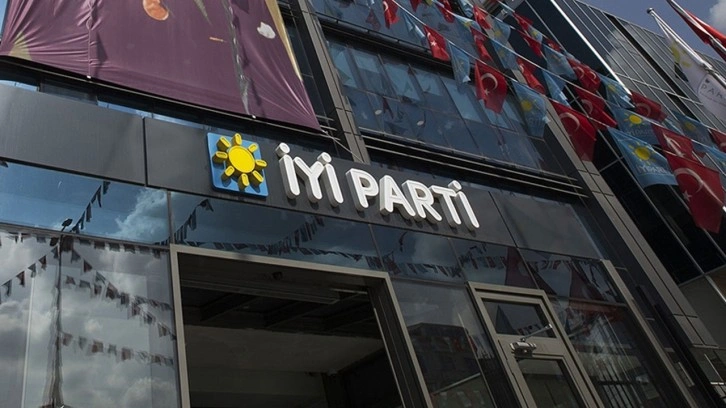 İYİ Parti o ilçedeki adayını geri çekti