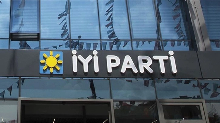 İYİ Parti'de toplu istifa şoku! Hepsi birden bıraktı