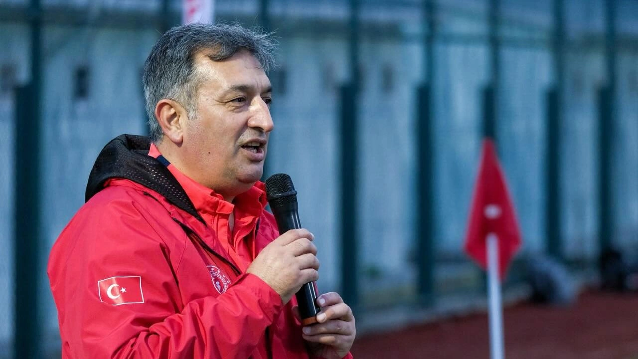 İzmir'de Dünya Kardeşliği Futbol Turnuvası başladı