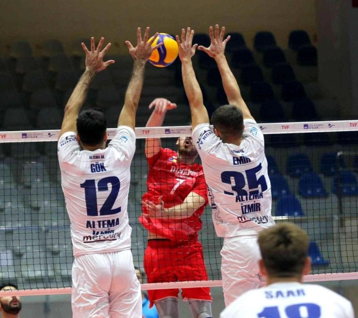 İzmir haberi! 8. TSYD İzmir Voleybol Turnuvası'nda şampiyon yarın belli olacak