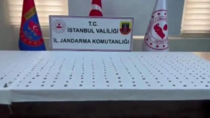 Jandarmadan tarihi eser operasyonu: Bin 47 sikke ele geçirildi