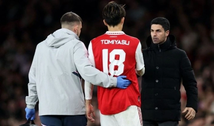 Japon futbolcu Takehiro Tomiyasu'dan Arsenal'a kötü haber