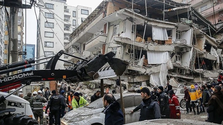 Japon uzmandan aynı bölge için yeni deprem uyarısı! Güçlü bir deprem daha olma olasılığı...