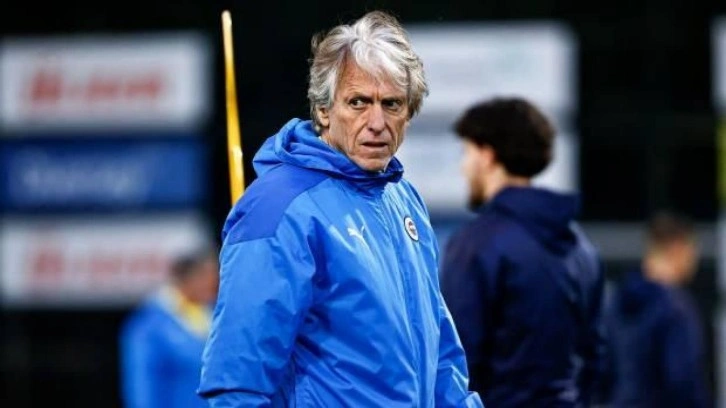 Jorge Jesus'tan futbolculara uyarı!