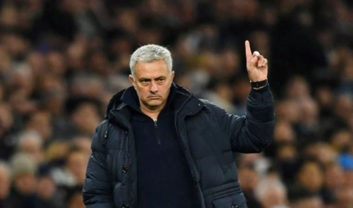 Jose Mourinho: 'Adını söylemem, takımdan gidecek'