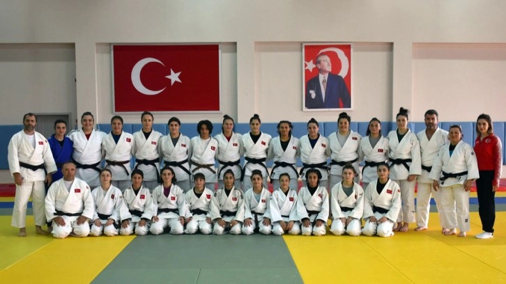 Judoda kadın genç ve ümit milli takımlar Trabzon'da ortak kamp yapıyor