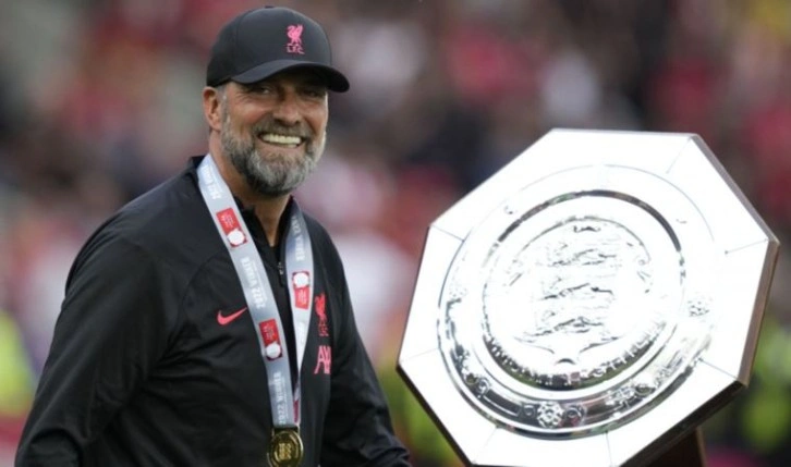 Jürgen Klopp, kupa koleksiyonuna bir yenisini daha ekledi