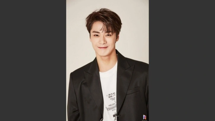 K-pop yıldızı Moonbin evinde ölü bulundu