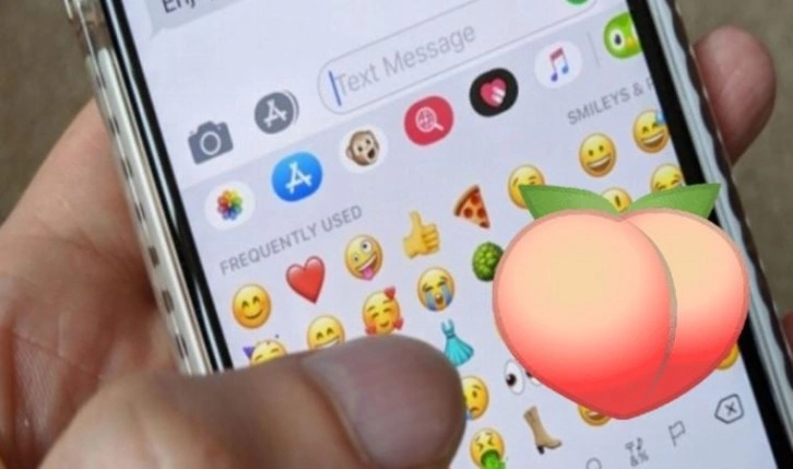 Kadın çalışanına şeftali emojisi gönderen müdüre milyonluk ceza