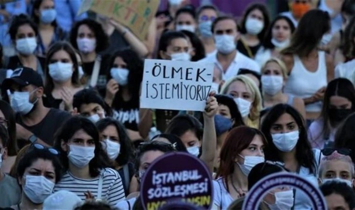 Kadınlar, Medeni Kanun'da yazan 'eşitliği' arıyor, 'gerçek' sorunlara çözüm