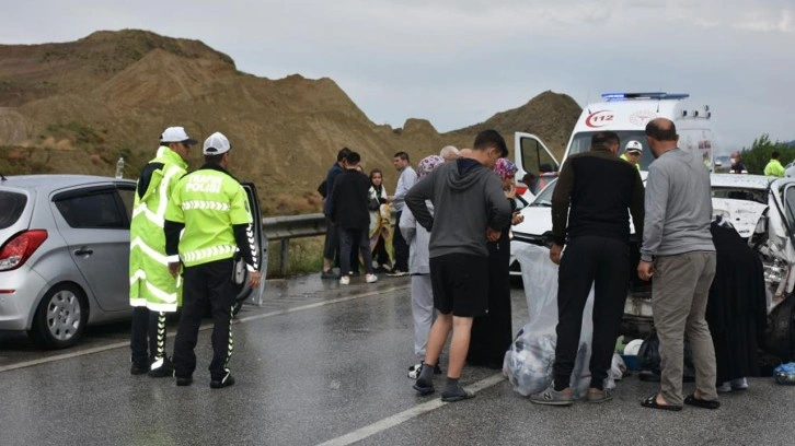 Kastamonu’da 1 gecede 11 ayrı trafik kazası meydana geldi