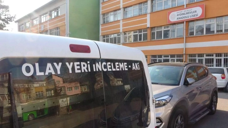 Kayseri'de okula mermi isabet etti, sınıfın camından içeri girdi