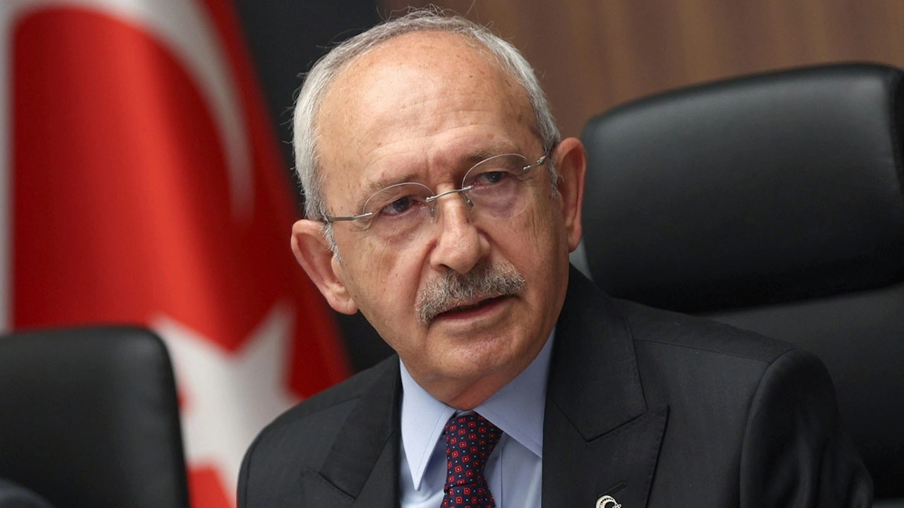 Kemal Kılıçdaroğlu'dan Suriye açıklaması: Komşunuzun evi yanarken...