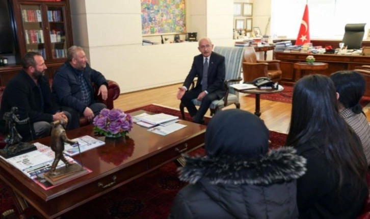 Kemal Kılıçdaroğlu, Malatyalı depremzede aileyi kabul etti