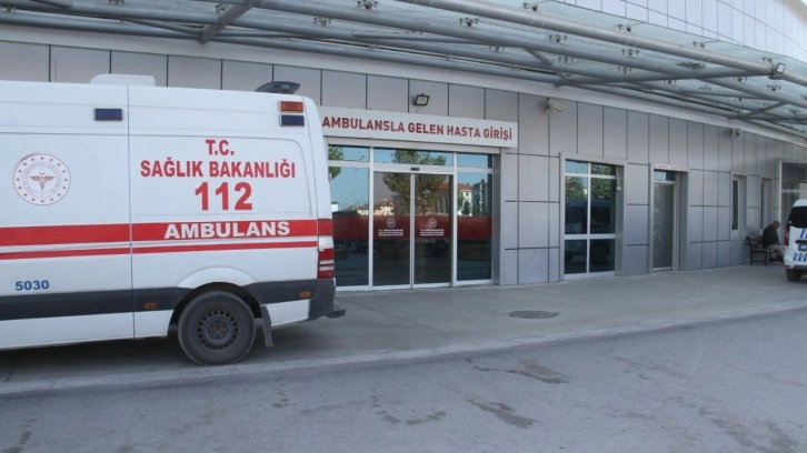 Konya Beyşehir'de elektrik akımına kapılan kişi çatından düştü