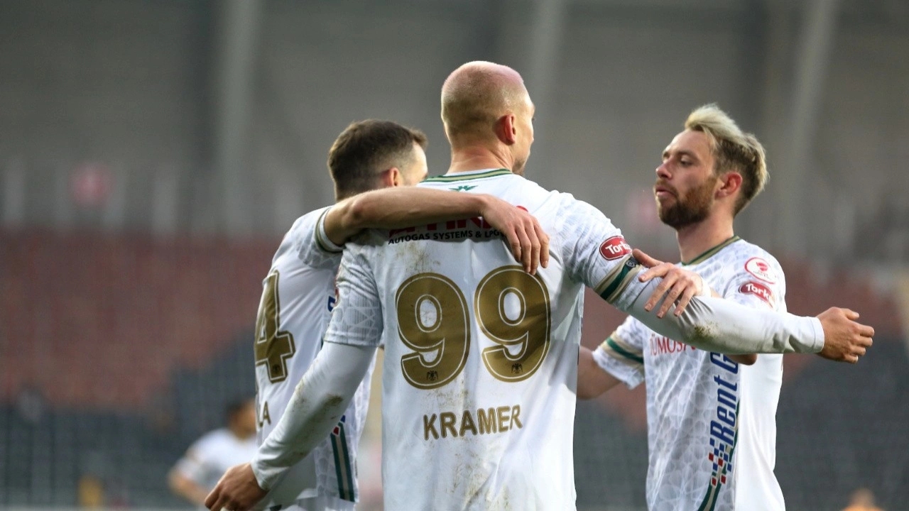 Konyaspor, Çorum'u tek golle geçti