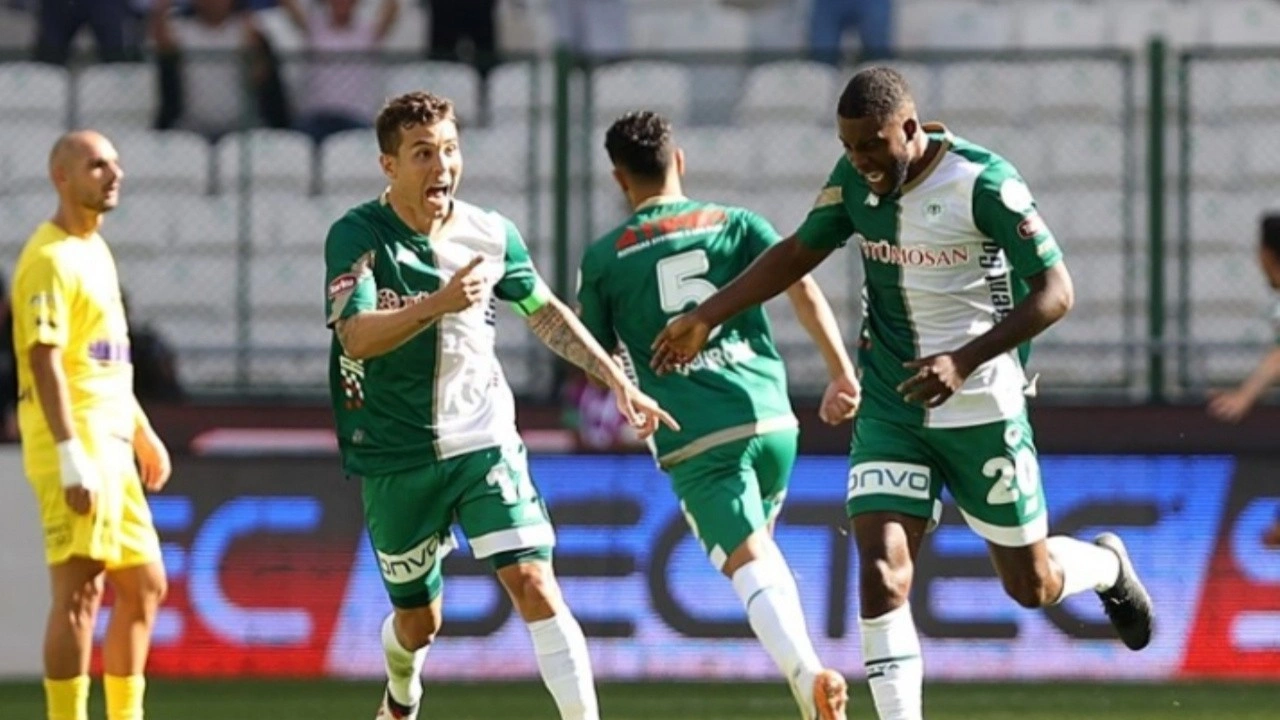 Konyaspor son dakikada 3 puanı kaptı