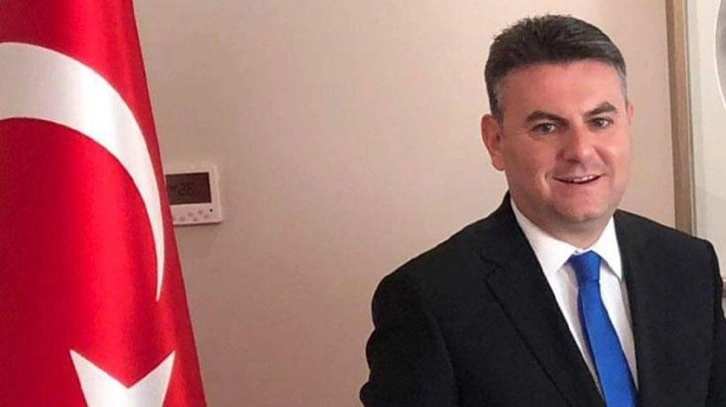 Korkmaz Karaca, hem Cumhurbaşkanlığı hem de AK Parti'deki görevinden istifa etti