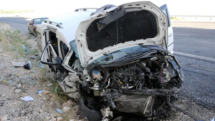 Korkunç kaza! AK Partili Belediye Başkanı vefat etti, 10 yaralı