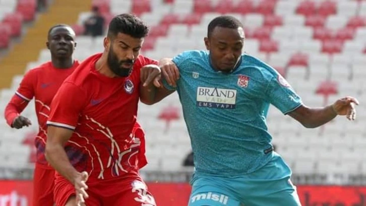 Kupada gol düellosu! Sivasspor hata yapmadı