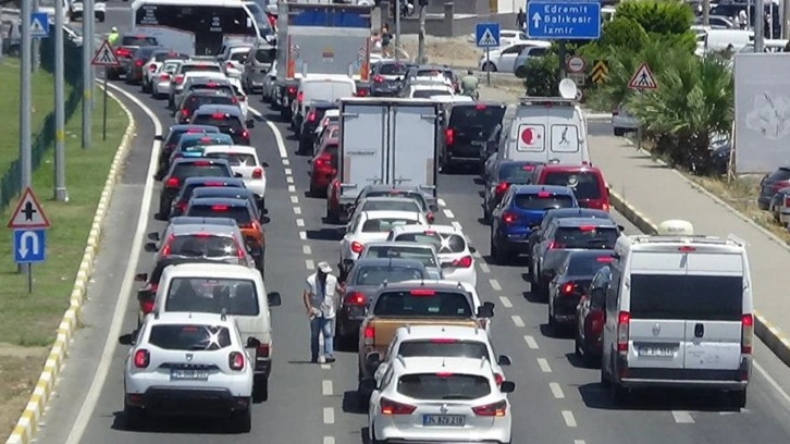 Kuzey Ege’de trafikte dönüş yoğunluğu başladı!