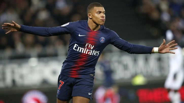 Kylian Mbappe PSG Başkanı Al Khelaifi'ye ayrılık kararını iletti