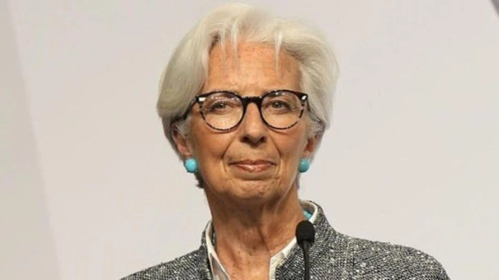 Lagarde: Enflasyon 2025’te hedefe dönecek!