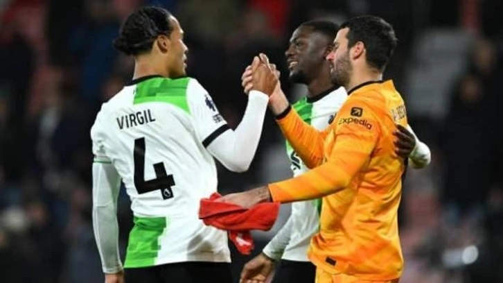 Lider Liverpool, Bournemouth'u farklı yendi