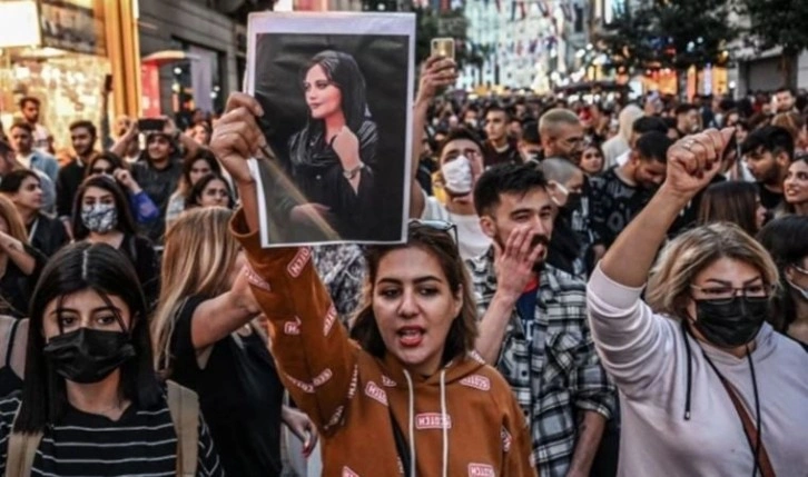 Mahsa Amini protestoları: İran Parlamentosu, binlerce protestocu için idam istedi