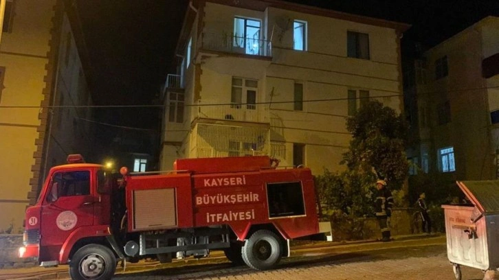 Mal paylaşımında aile arasında sorun çıktı kadın oturduğu evi yaktı