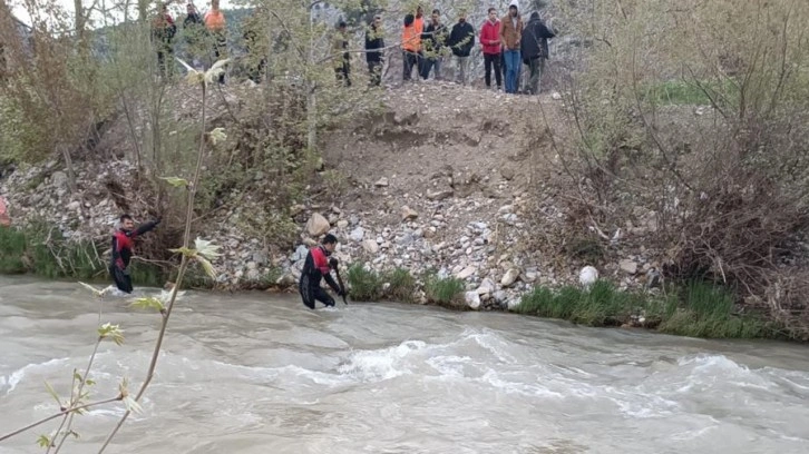 Malatya’da çaya düşen 8 yaşındaki kız hayatını kaybetti