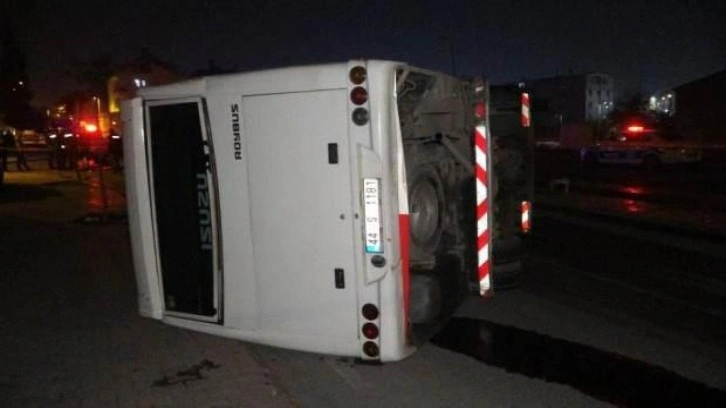 Malatya’da işçi servisi ile otomobil çarpıştı: 10 yaralı