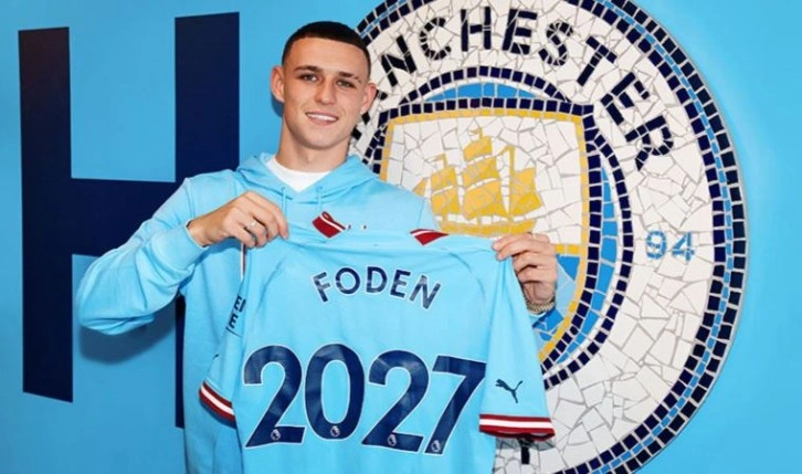 Manchester City Phil Foden ile yeni sözleşme imzaladı