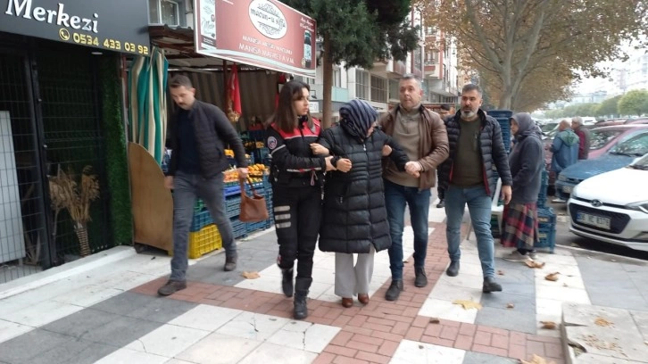 Manisa'da intihar girişiminde bulunan kadını polis ekipleri kurtardı