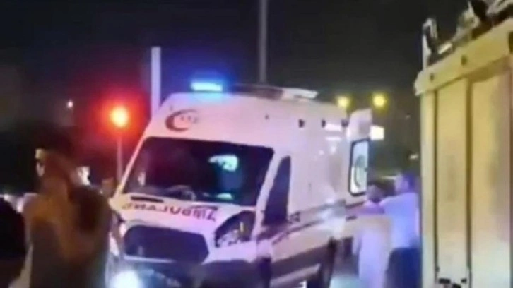 Mardin’de ambulans ile otomobil çarpıştı: 5 yaralı