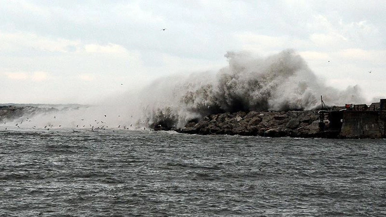 Marmara ve Ege denizleri için fırtına uyarısı