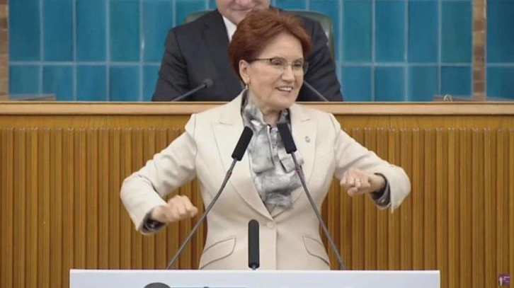 Meral Akşener, parti grubunda Bakan Nebati'nin taklidini yaptı