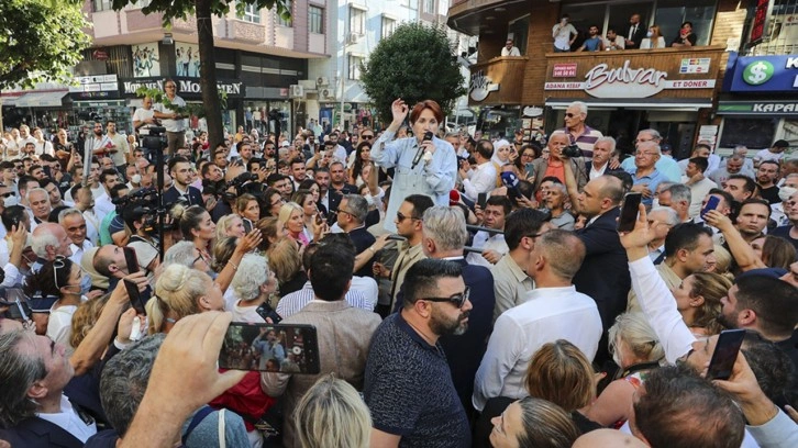 Meral Akşener sordu: Ben hangisiyim karar verin