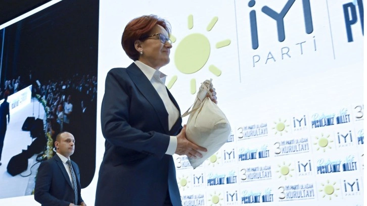 Meral Akşener'in konuşma metninin dışına çıktı olmayan bomba bölümleri İsmail Saymaz paylaştı