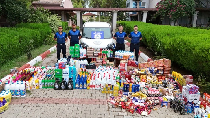 Mersin'de denetimlerde son kullanma tarihi geçmiş 100 bin ürün bulundu