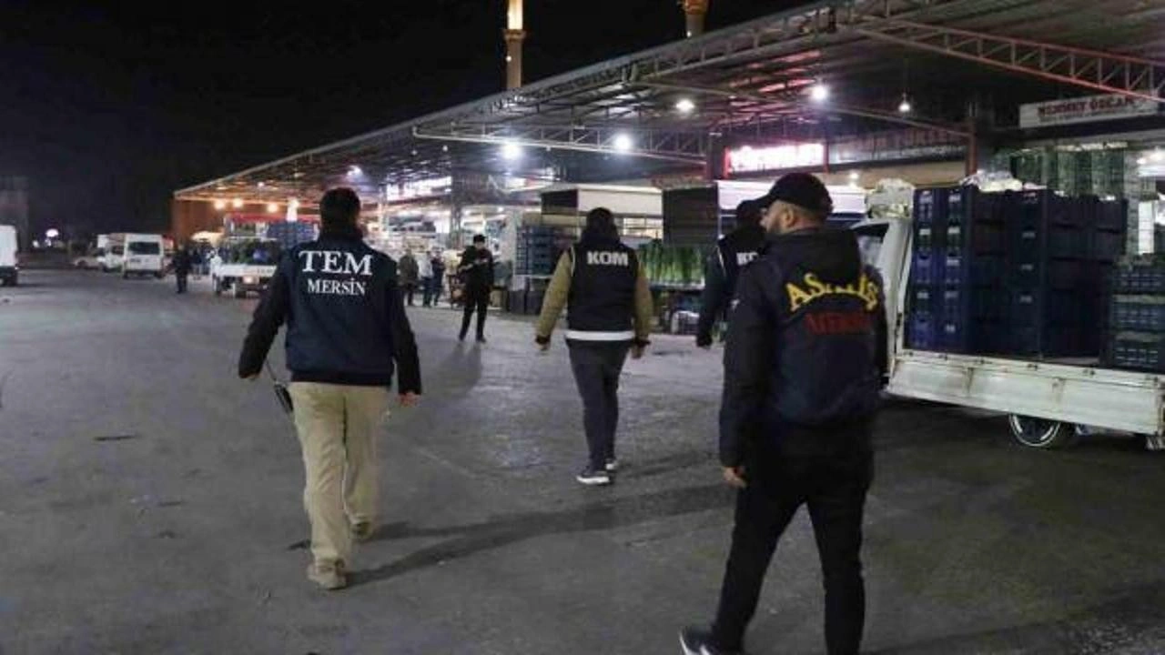 Mersin polisinden 42 ekiple eş zamanlı denetim